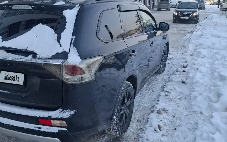 Mitsubishi Outlander 2013 года за 8 000 000 тг. в Астана