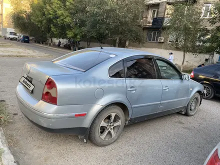 Volkswagen Passat 2002 года за 1 400 000 тг. в Атырау – фото 3