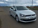 Volkswagen Polo 2011 года за 3 500 000 тг. в Уральск – фото 2