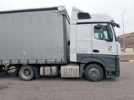 Mercedes-Benz  Actros 2017 года за 26 000 000 тг. в Актобе – фото 5