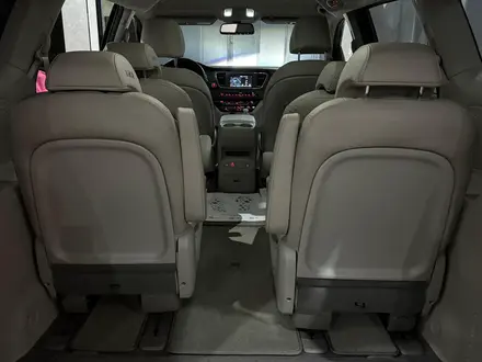 Kia Carnival 2018 года за 11 200 000 тг. в Шымкент – фото 18