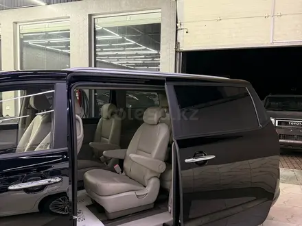 Kia Carnival 2018 года за 11 200 000 тг. в Шымкент – фото 24