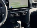 Toyota Camry Luxe 2025 года за 23 190 000 тг. в Актобе – фото 4