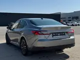 Toyota Camry Luxe 2025 года за 23 000 000 тг. в Актобе