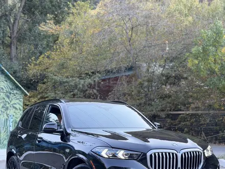 BMW X5 2024 года за 45 000 000 тг. в Алматы – фото 20