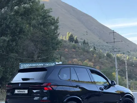BMW X5 2024 года за 45 000 000 тг. в Алматы – фото 11