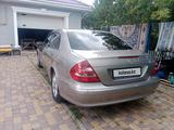 Mercedes-Benz E 320 2004 годаfor5 000 000 тг. в Астана – фото 3
