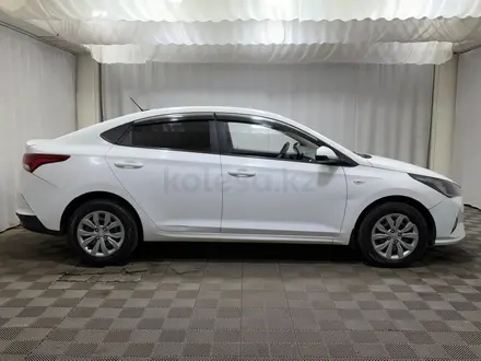 Hyundai Accent 2021 года за 6 500 000 тг. в Алматы – фото 17