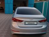 Hyundai Elantra 2018 года за 8 200 000 тг. в Тараз – фото 3