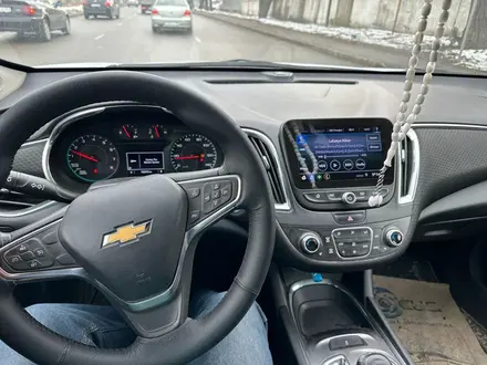 Chevrolet Malibu 2019 года за 8 000 000 тг. в Алматы – фото 5