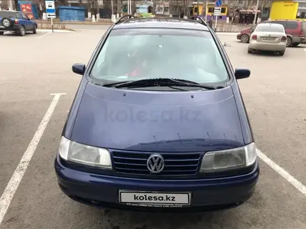 Volkswagen Sharan 1999 года за 3 400 000 тг. в Караганда – фото 21