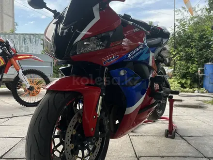 Honda  CBR 600RR 2009 года за 3 800 000 тг. в Алматы – фото 4