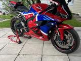 Honda  CBR 600RR 2009 года за 3 800 000 тг. в Алматы