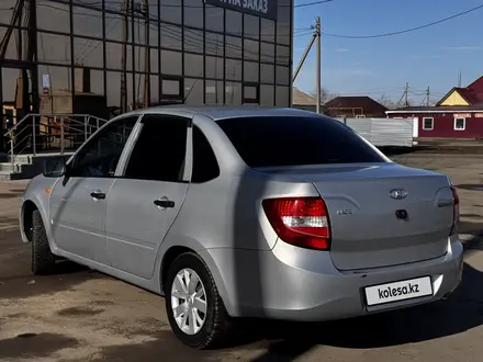 ВАЗ (Lada) Granta 2190 2015 года за 2 600 000 тг. в Костанай – фото 2