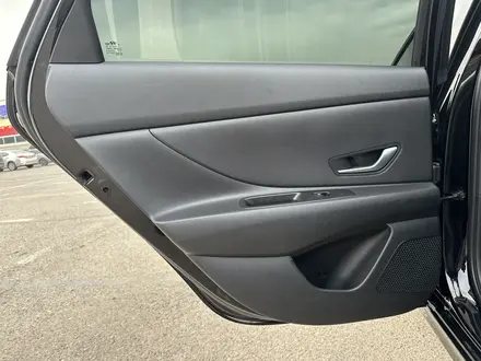 Hyundai Elantra 2021 года за 7 700 000 тг. в Алматы – фото 14
