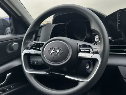 Hyundai Elantra 2021 года за 7 700 000 тг. в Алматы – фото 25