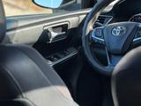 Toyota Camry 2016 годаүшін7 200 000 тг. в Атырау – фото 5