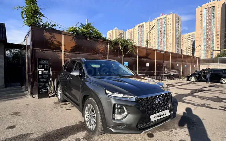 Hyundai Santa Fe 2020 годаүшін11 800 000 тг. в Алматы