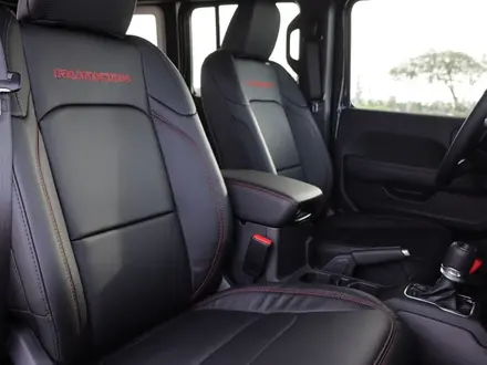 Jeep Wrangler Rubicon 2025 года за 34 400 000 тг. в Алматы – фото 7