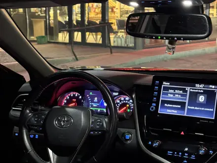 Toyota Camry 2022 года за 14 500 000 тг. в Актау – фото 4