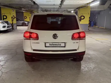Volkswagen Touareg 2007 года за 7 000 000 тг. в Алматы – фото 4