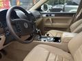 Volkswagen Touareg 2007 года за 7 000 000 тг. в Алматы – фото 9
