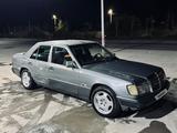 Mercedes-Benz E 230 1991 года за 700 000 тг. в Тараз – фото 2