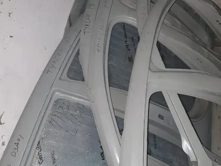 Хундай Туксон 19 боковой части кузова за 5 500 тг. в Астана