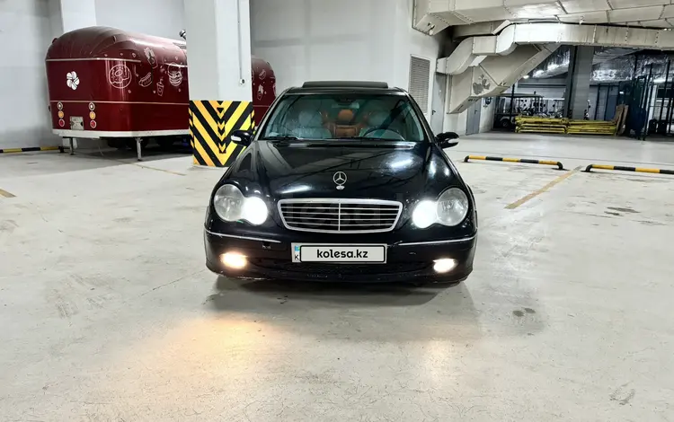 Mercedes-Benz C 320 2001 года за 3 300 000 тг. в Астана