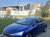 Hyundai Elantra 2020 года за 9 900 000 тг. в Алматы – фото 2