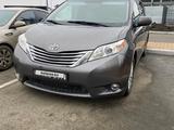 Toyota Sienna 2013 годаfor11 000 000 тг. в Атырау