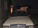 Mercedes-Benz E 230 1993 года за 750 000 тг. в Алматы – фото 4
