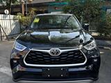 Toyota Highlander 2024 года за 16 240 000 тг. в Алматы