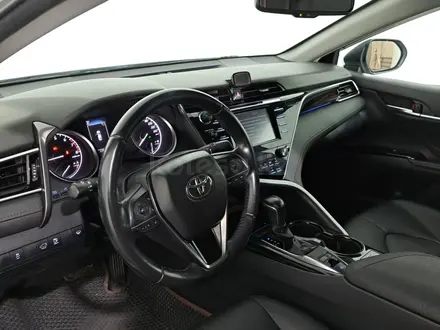 Toyota Camry 2020 года за 12 130 000 тг. в Астана – фото 12