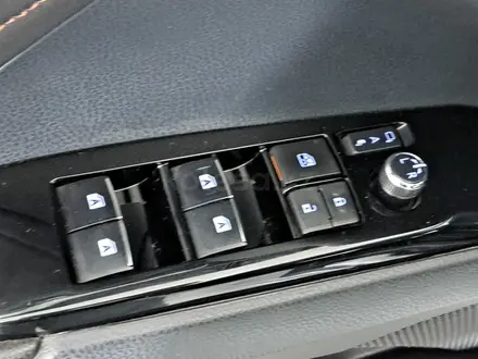Toyota Camry 2020 года за 12 130 000 тг. в Астана – фото 23