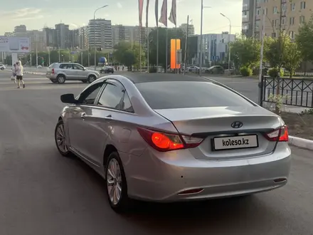 Hyundai Sonata 2011 года за 5 150 000 тг. в Караганда – фото 4