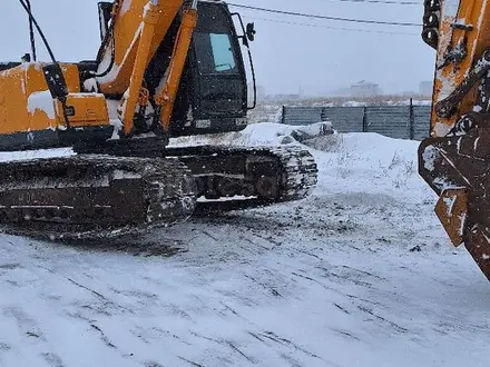 Hyundai  R210W 2010 года за 30 000 000 тг. в Астана