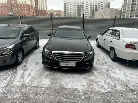 Mercedes-Benz E 300 2017 года за 16 750 000 тг. в Астана – фото 3