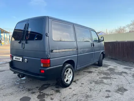 Volkswagen Caravelle 1995 года за 3 500 000 тг. в Караганда – фото 9