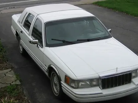 Lincoln Town Car 1992 года за 10 000 тг. в Уральск
