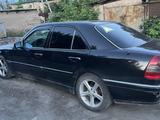 Mercedes-Benz C 280 1995 годаүшін1 850 000 тг. в Талдыкорган – фото 2