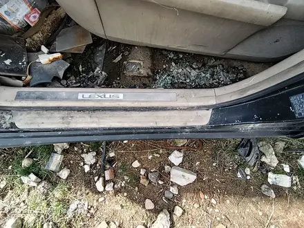Стойка двери центральная левая Lexus RX350 за 100 000 тг. в Тараз – фото 3