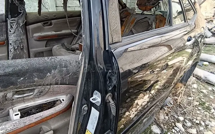 Стойка двери центральная левая Lexus RX350 за 100 000 тг. в Тараз