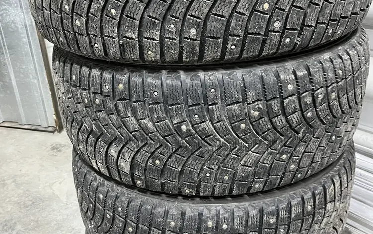 Зимняя резина за 200 000 тг. в Усть-Каменогорск