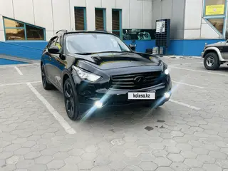 Infiniti FX37