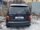 Mercedes-Benz A 160 1999 года за 2 000 000 тг. в Уральск – фото 2