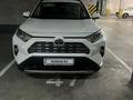 Toyota RAV4 2021 годаүшін15 500 000 тг. в Шымкент