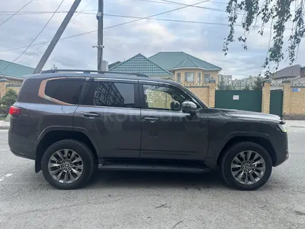 Toyota Land Cruiser 2021 года за 43 900 000 тг. в Павлодар – фото 2