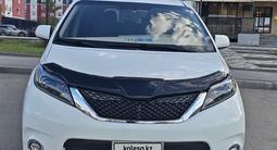 Toyota Sienna 2017 года за 13 000 000 тг. в Актобе