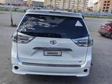 Toyota Sienna 2017 года за 13 000 000 тг. в Актобе – фото 3